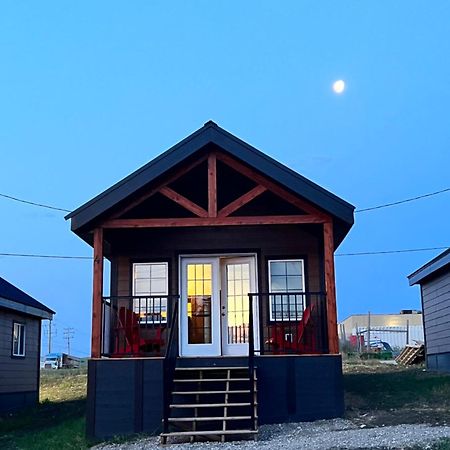 Stardust Inn&Chalets Pincher Creek Exterior foto